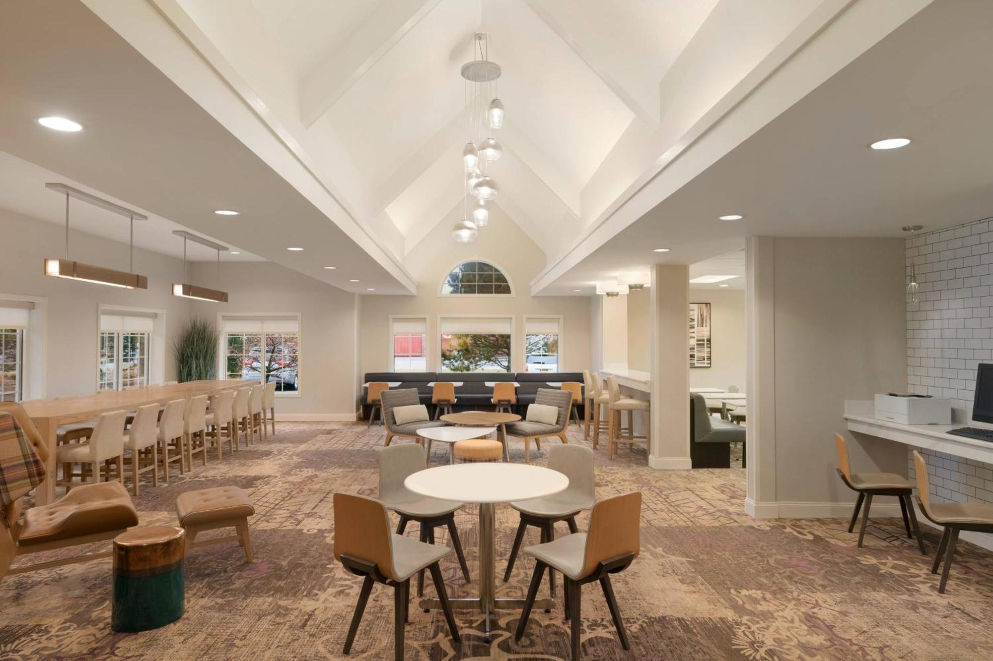 Residence Inn By Marriott Buffalo Galleria Mall Чіктоваґа Екстер'єр фото