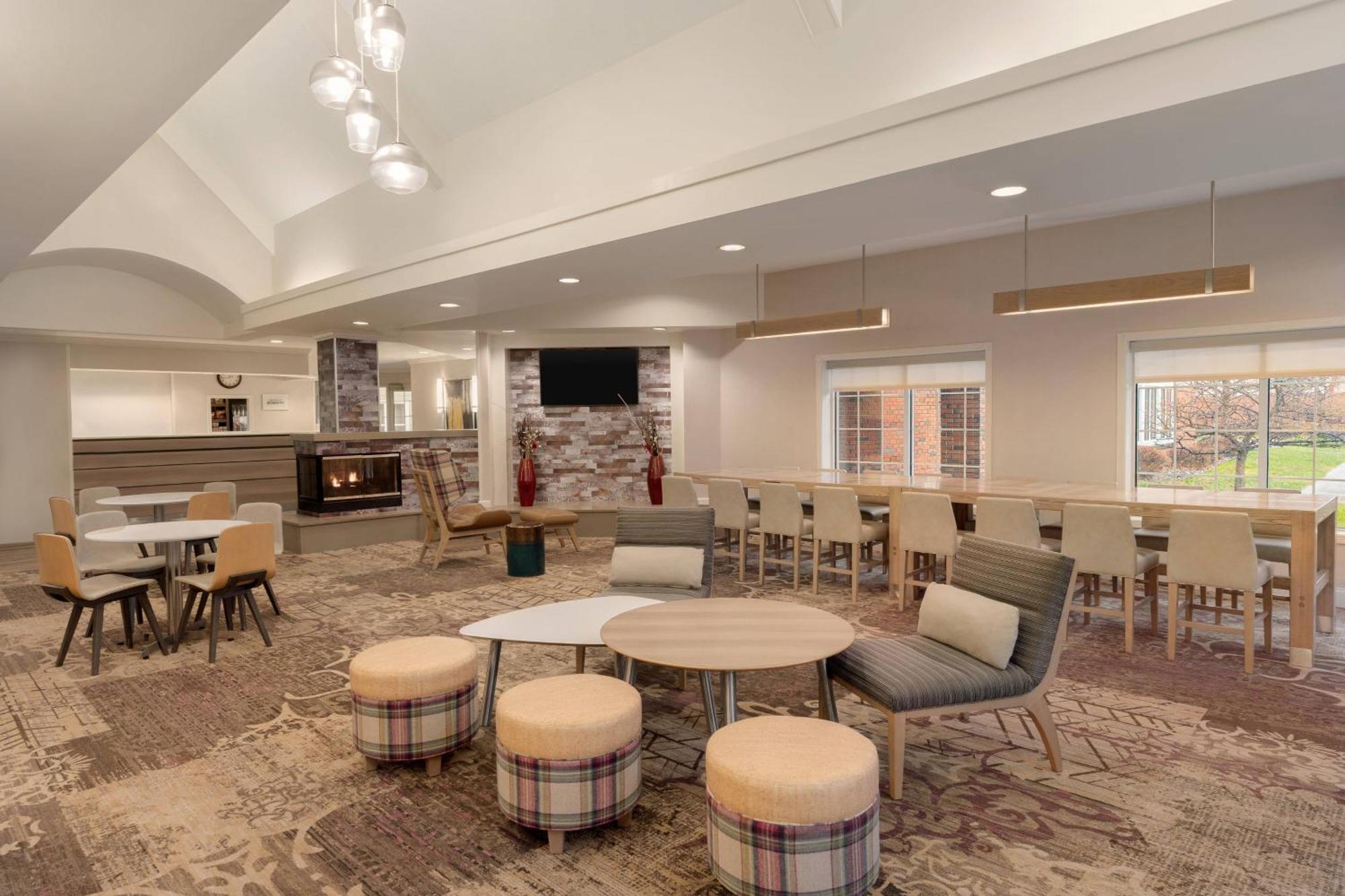 Residence Inn By Marriott Buffalo Galleria Mall Чіктоваґа Екстер'єр фото