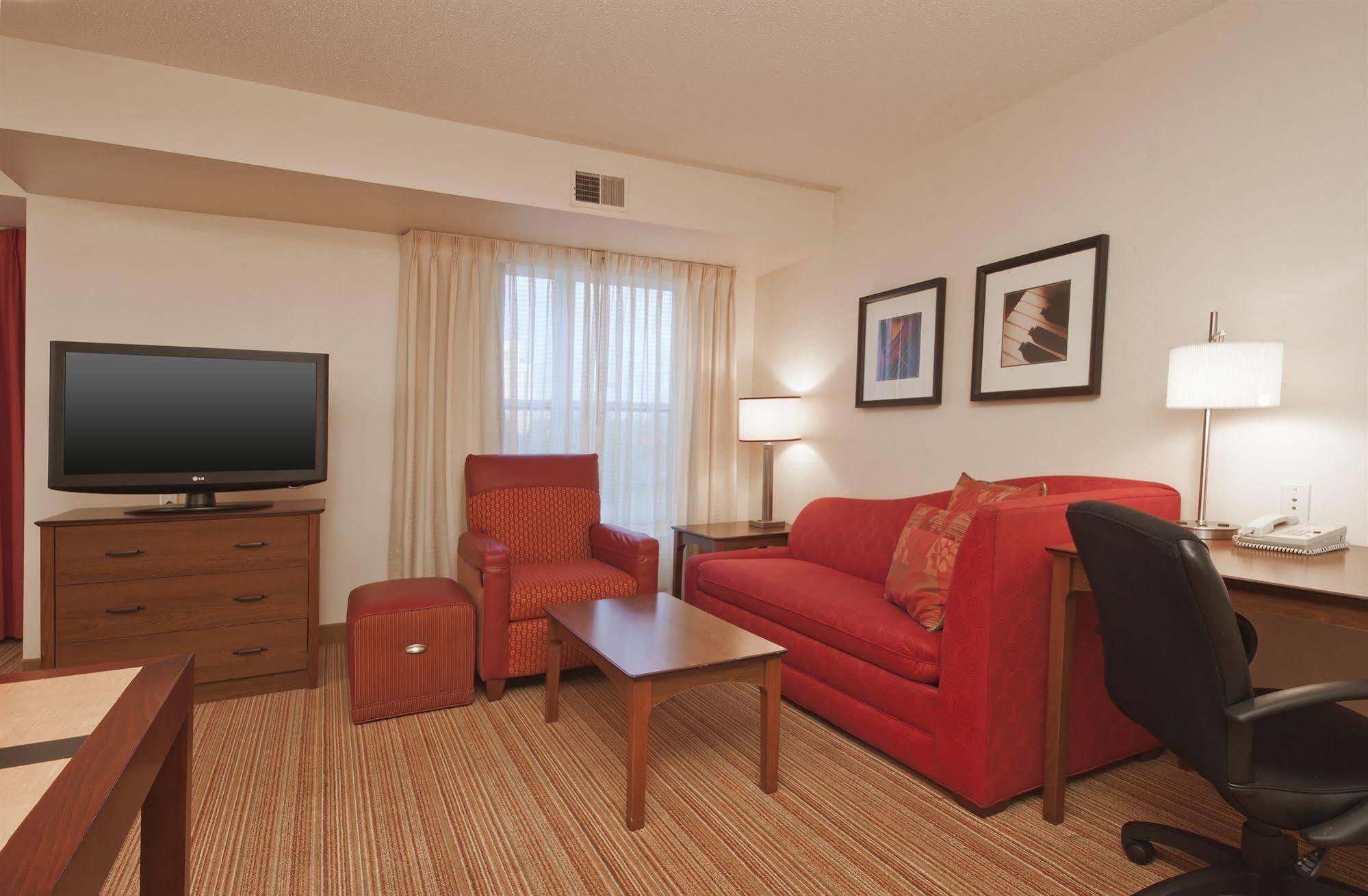 Residence Inn By Marriott Buffalo Galleria Mall Чіктоваґа Екстер'єр фото
