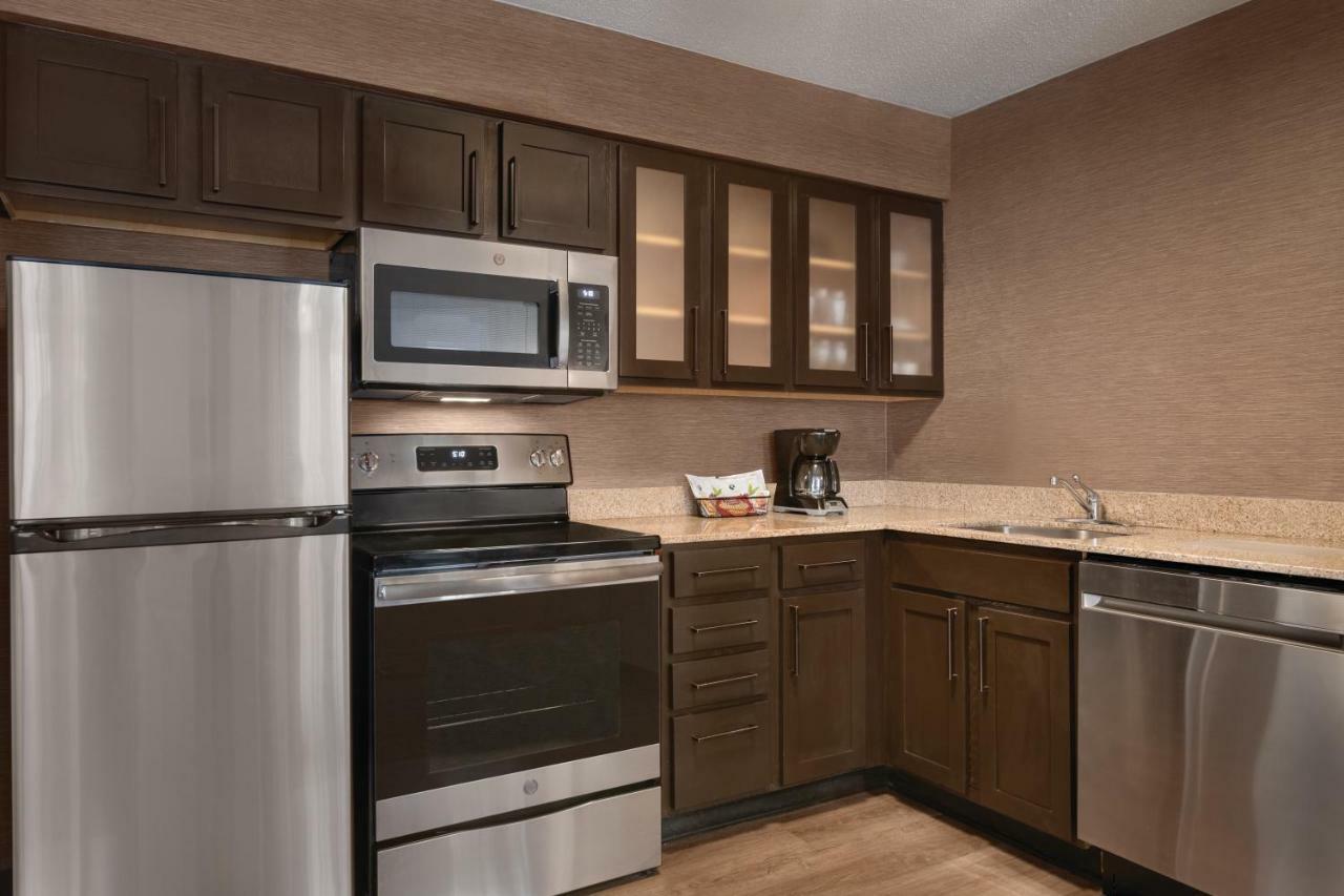 Residence Inn By Marriott Buffalo Galleria Mall Чіктоваґа Екстер'єр фото